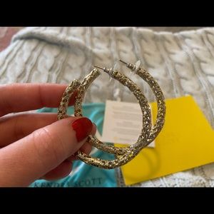 Kendra Scott Maggie Hoop Earrings